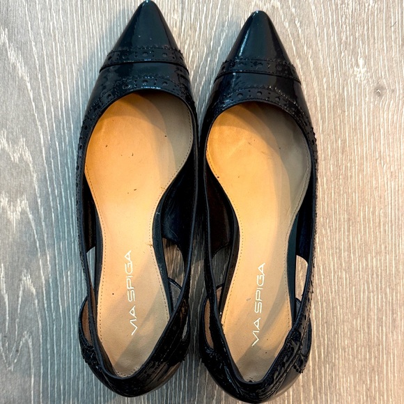 Via Spiga Black Pointed Toe Heels 6M - Picture 1 of 3